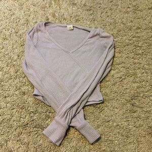Hollister light purple long sleeve size xs